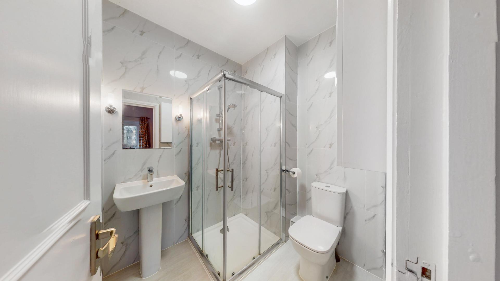 			2 Bedroom, 2 bath, 1 reception Flat			 Minster Road, West Hampstead